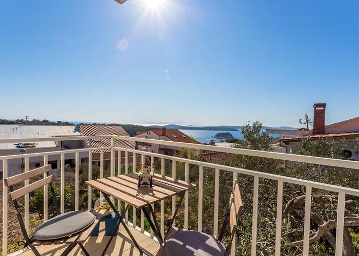 Lägenhet Peaceful With Beautiful View Hvar Town